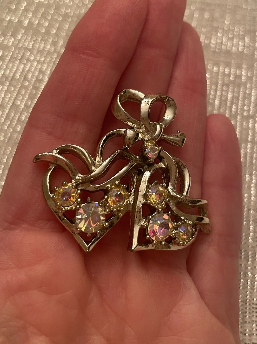 Vintage 1960s brooch